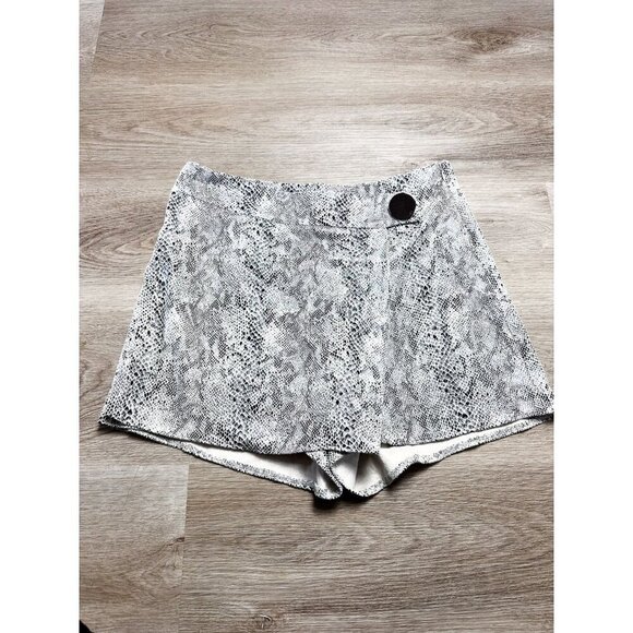 Harper Ren Snakeskin Print Cream Black Mini Skirt Skort Medium - Picture 1 of 11